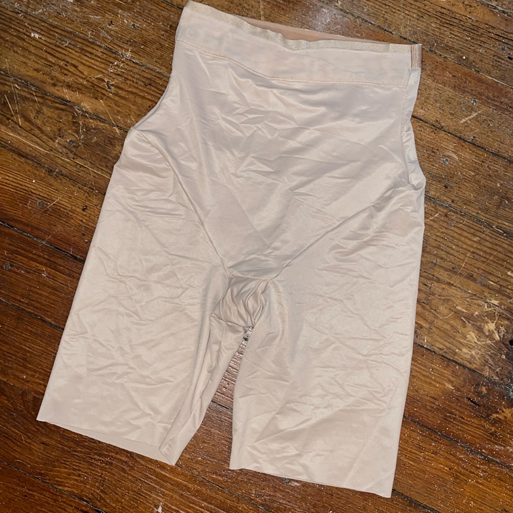 Maidenform Tummy Control Shapewear Small